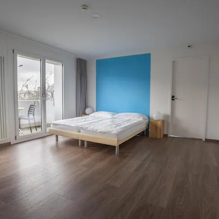 Nyon Hostel