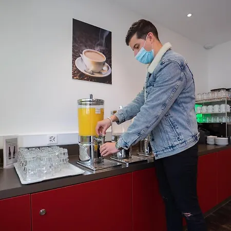 Auberge de jeunesse Nyon Hostel *