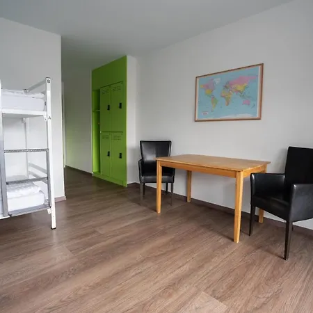 Nyon Hostel Auberge de jeunesse *