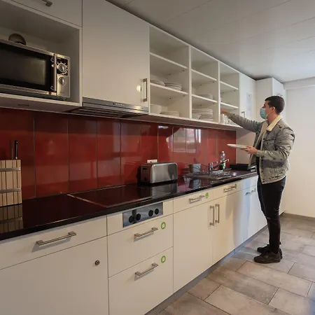 Nyon Hostel