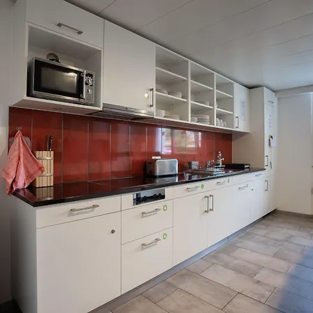 Nyon Hostel Nyon
