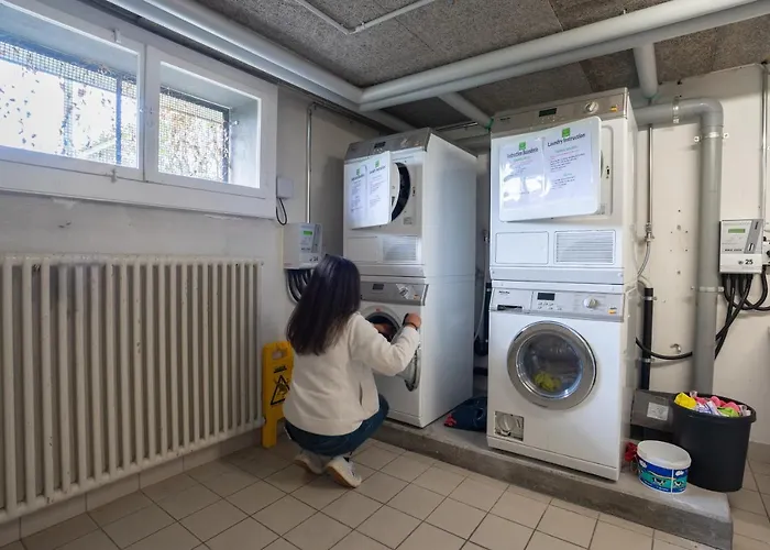 ニヨン ホステル