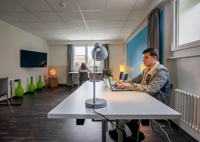 ニヨン ホステル ホステル *