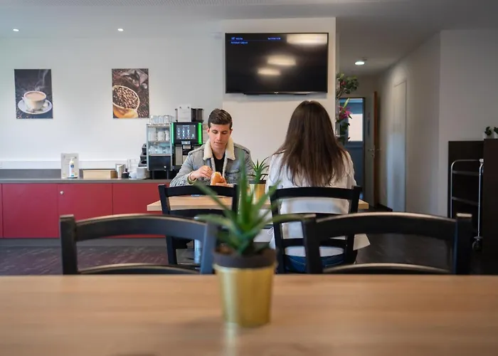 Nyon Hostel Vandrerhjem Nyon