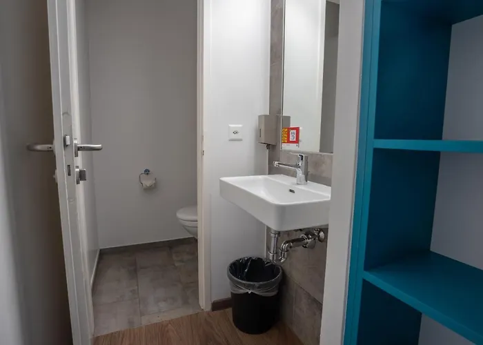 Nyon Hostel Vandrerhjem Nyon