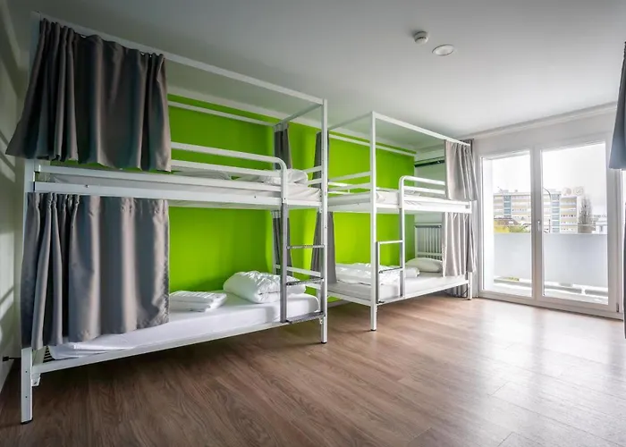 Nyon Hostel Vandrerhjem *