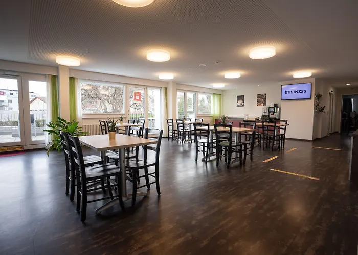 Nyon Hostel Vandrerhjem Nyon